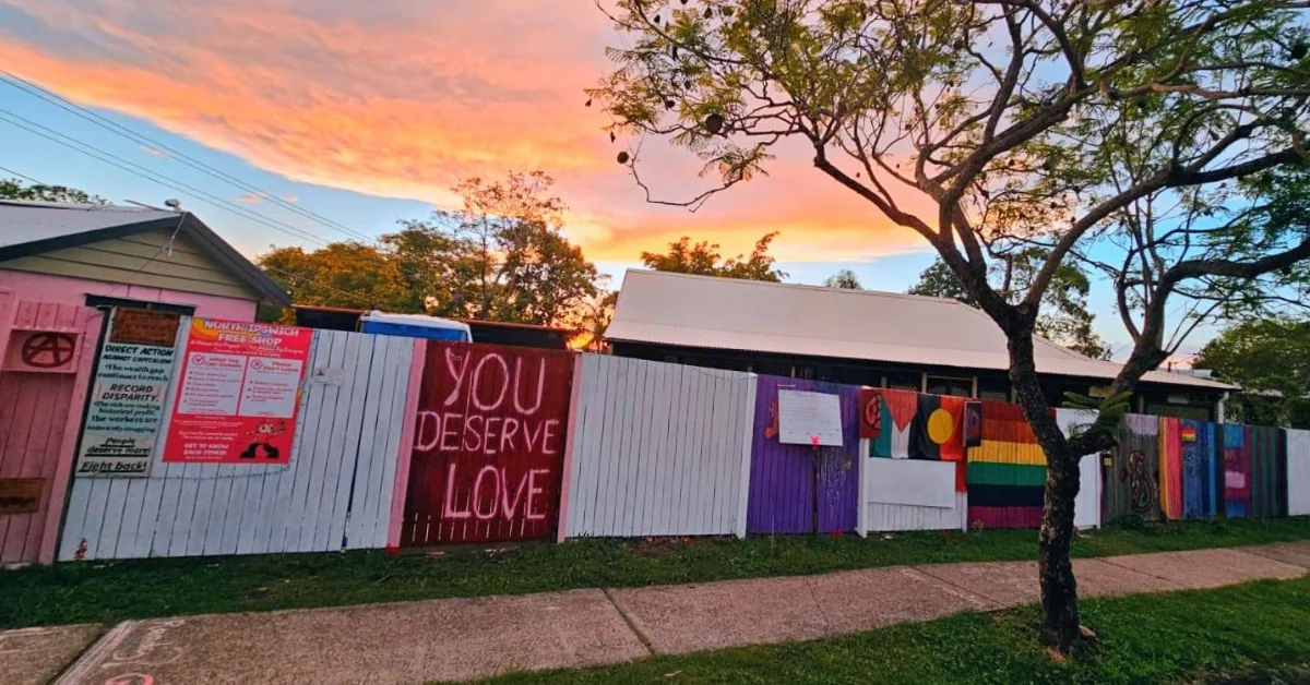 North Ipswich Free Shop Ordered Off State Land
